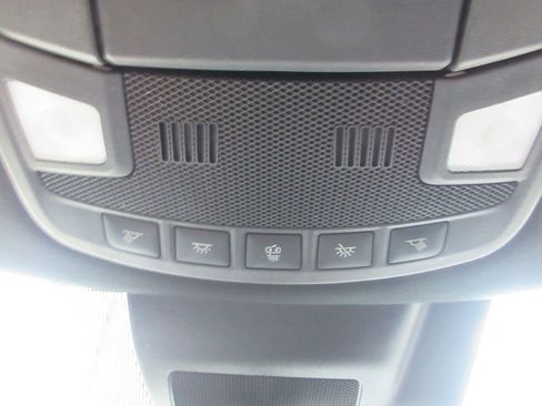 Used 2020 Ford Expedition XLT image 35