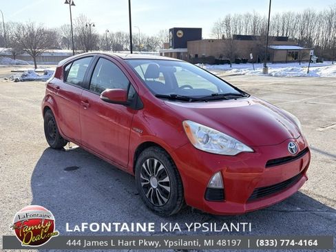 Used 2013 Toyota Prius C Two image 7