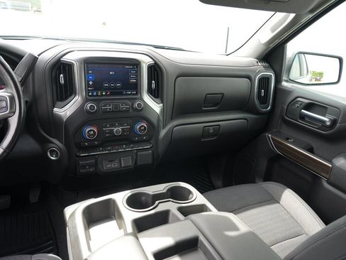 Certified 2020 Chevrolet Silverado 1500 LT AWD/4WD image 21