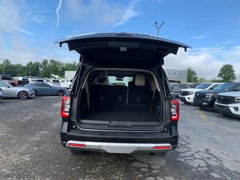 Used 2024 Ford Expedition Max Limited AWD/4WD image 8