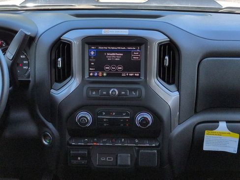 Used 2025 Chevrolet Silverado 1500 Custom Trail Boss AWD/4WD image 18