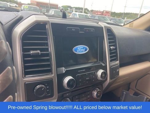 Used 2017 Ford F150 Lariat w/ Equipment Group 502A Luxury AWD/4WD image 14