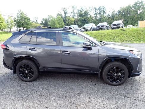 Used 2025 Toyota RAV4 XSE AWD/4WD image 7