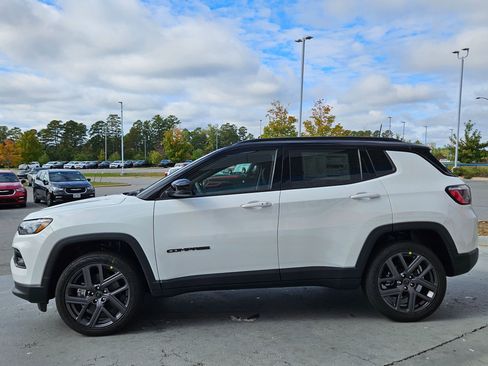 New 2026 Jeep Compass Limited image 4