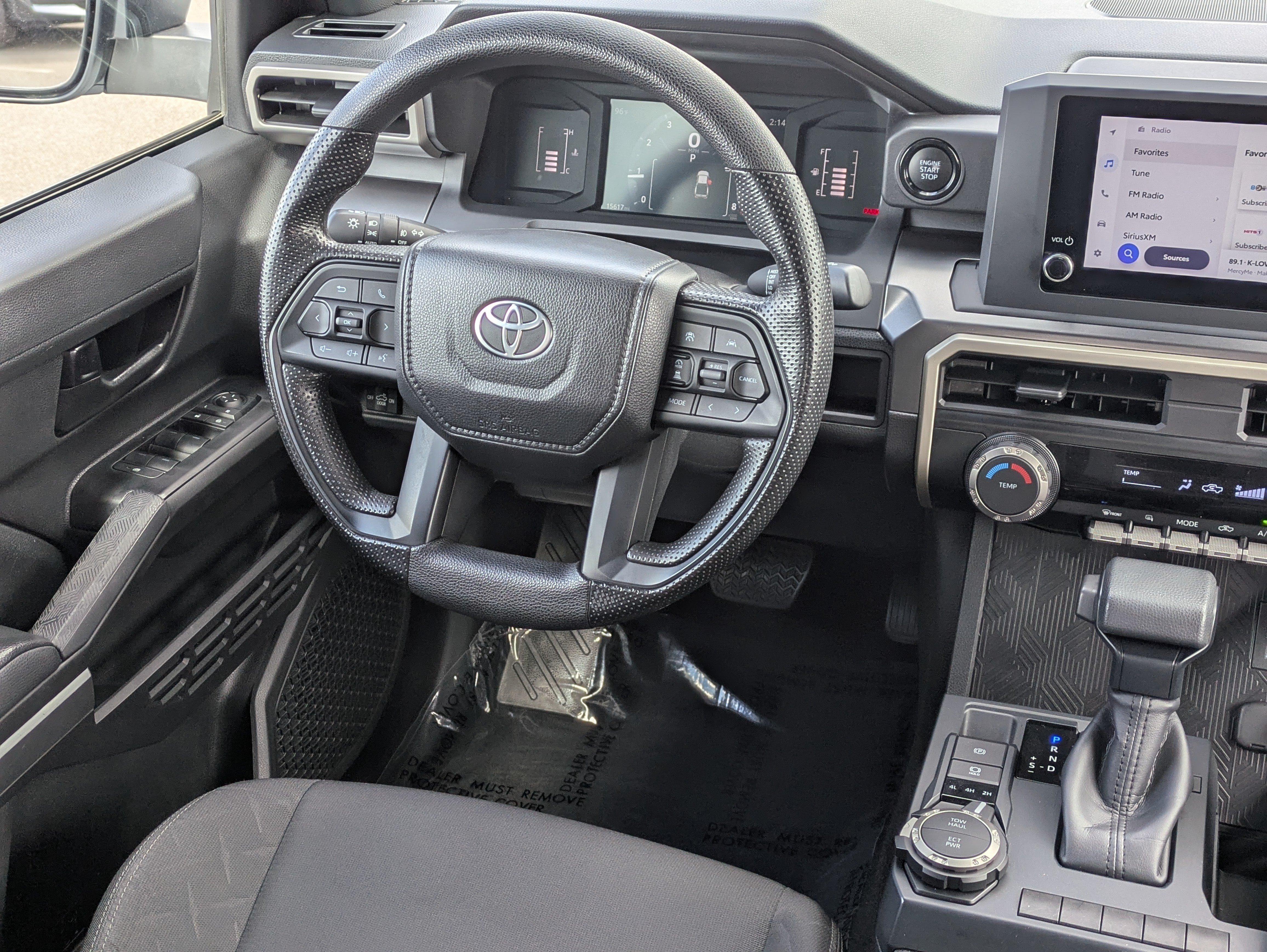 Used 2025 Toyota Tacoma SR5 AWD/4WD image 15