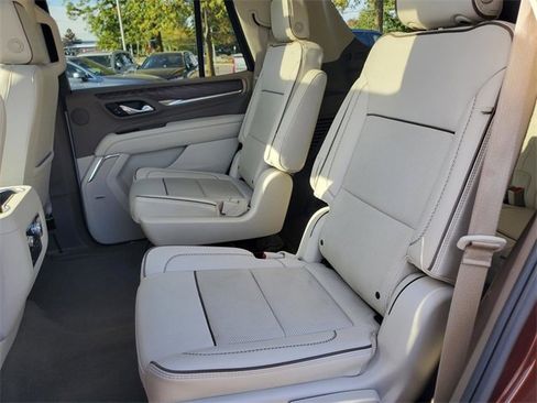Used 2023 GMC Yukon Denali image 35