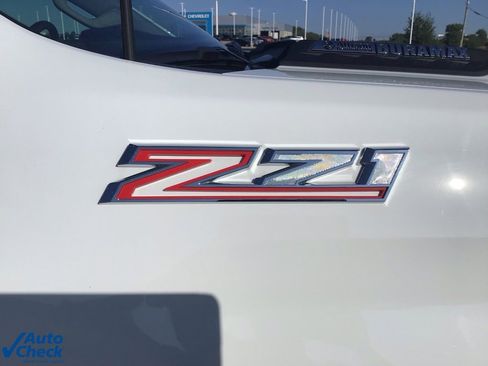 Used 2025 Chevrolet Silverado 2500 LT image 11