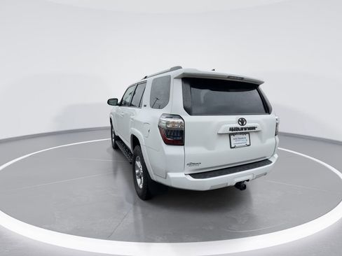 Used 2019 Toyota 4Runner SR5 AWD/4WD image 7