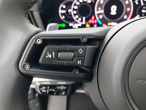 New 2026 Porsche Cayenne S image 19