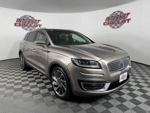 Used 2019 Lincoln Nautilus Reserve w/ Ultimate Package AWD/4WD image 9