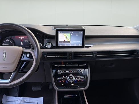 Used 2022 Lincoln Corsair FWD w/ Premium Package image 25