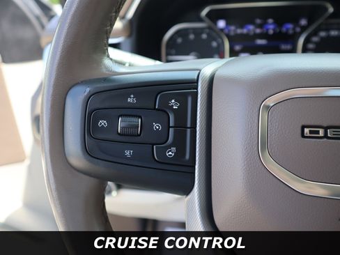 Used 2021 GMC Yukon Denali w/ LPO, Illumination Package AWD/4WD image 14