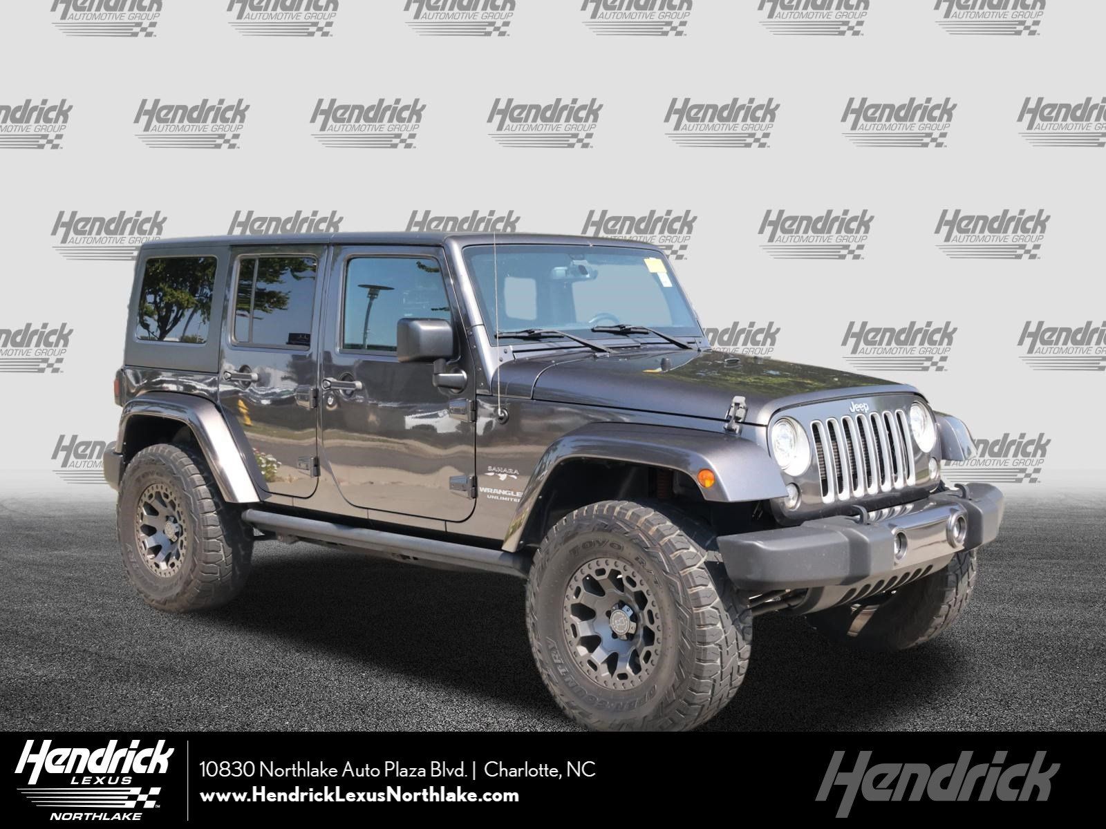 Used 2017 Jeep Wrangler Unlimited Sahara w/ Connectivity Group AWD/4WD image 1