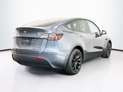 Used 2023 Tesla Model Y Long Range AWD/4WD image 9