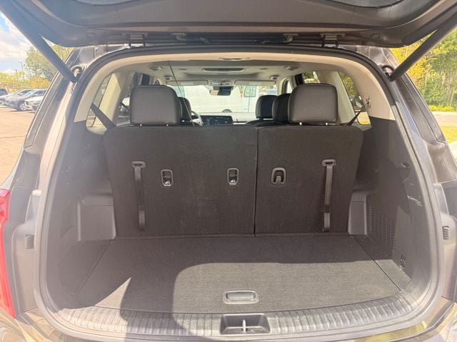 Used 2025 Kia Telluride S FWD image 18