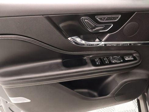 Used 2023 Lincoln Corsair Reserve w/ Jet Appearance Package FWD image 16