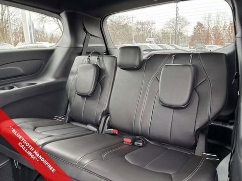 New 2026 Chrysler Pacifica Select w/ S Appearance Package image 6
