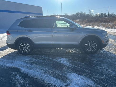 Used 2021 Volkswagen Tiguan SE image 8