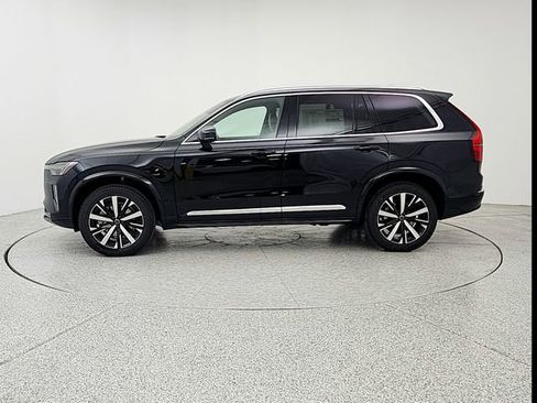 New 2026 Volvo XC90 B5 Core image 8