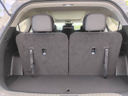 Used 2024 Kia Sorento S w/ Panoramic Sunroof Package FWD image 7