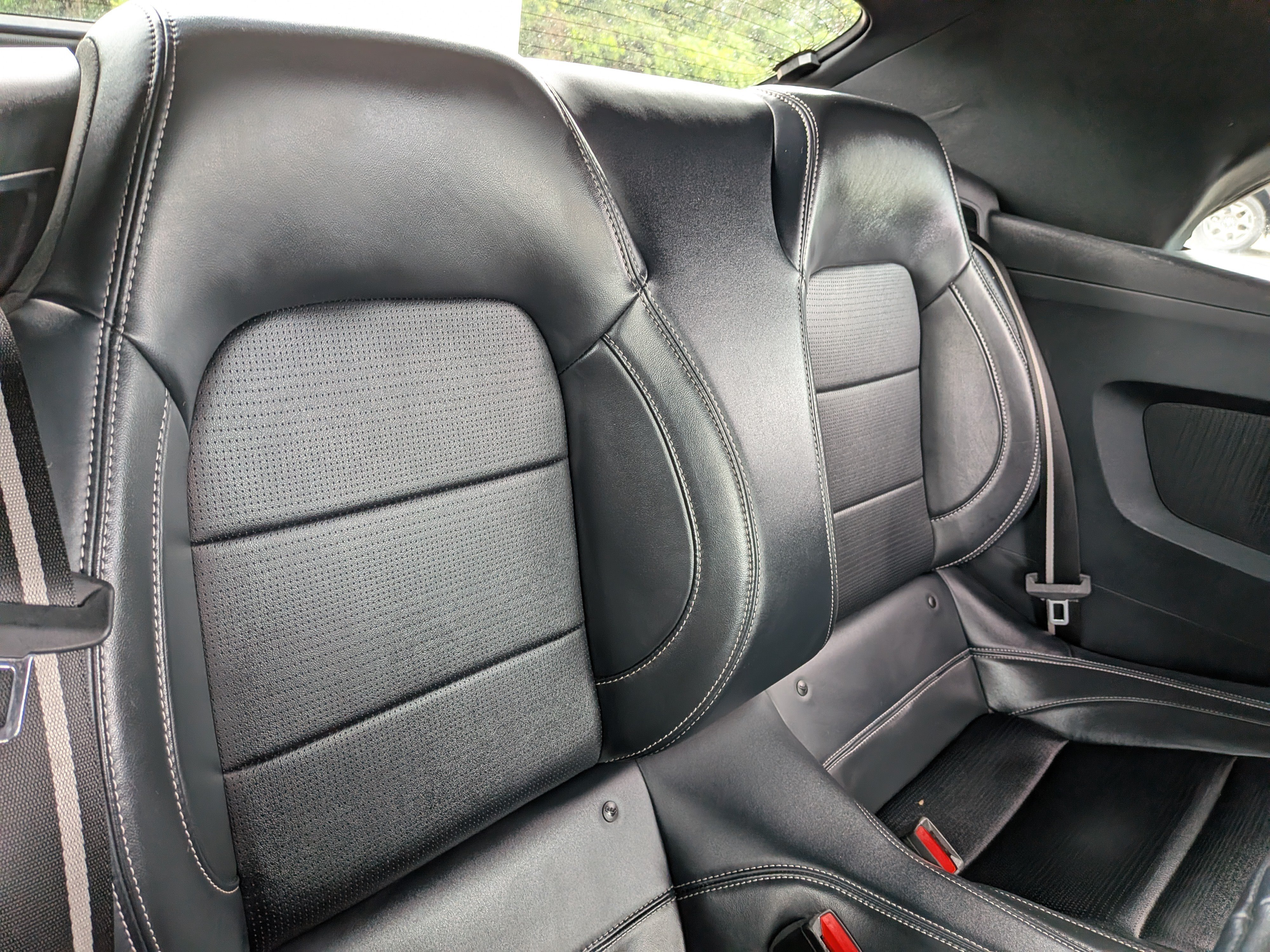 Used 2024 Ford Mustang Premium RWD image 13