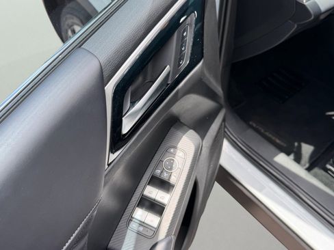 Used 2023 Mitsubishi Outlander SEL FWD image 33