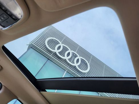 Used 2019 Jeep Grand Cherokee Overland image 22