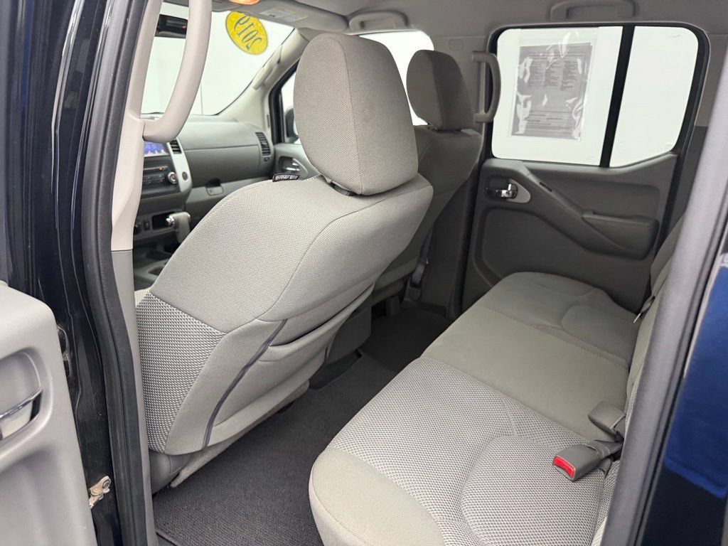 Used 2019 Nissan Frontier SV AWD/4WD image 29