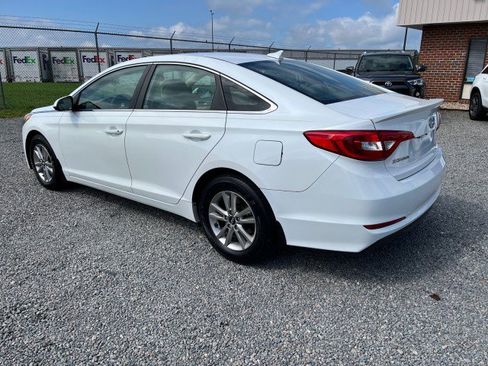 Used 2015 Hyundai Sonata SE FWD image 9