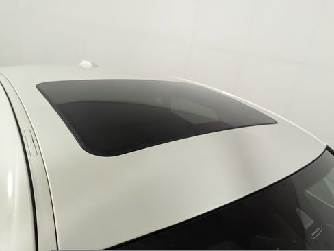 Used 2023 BMW i4 eDrive40 w/ Premium Package image 25