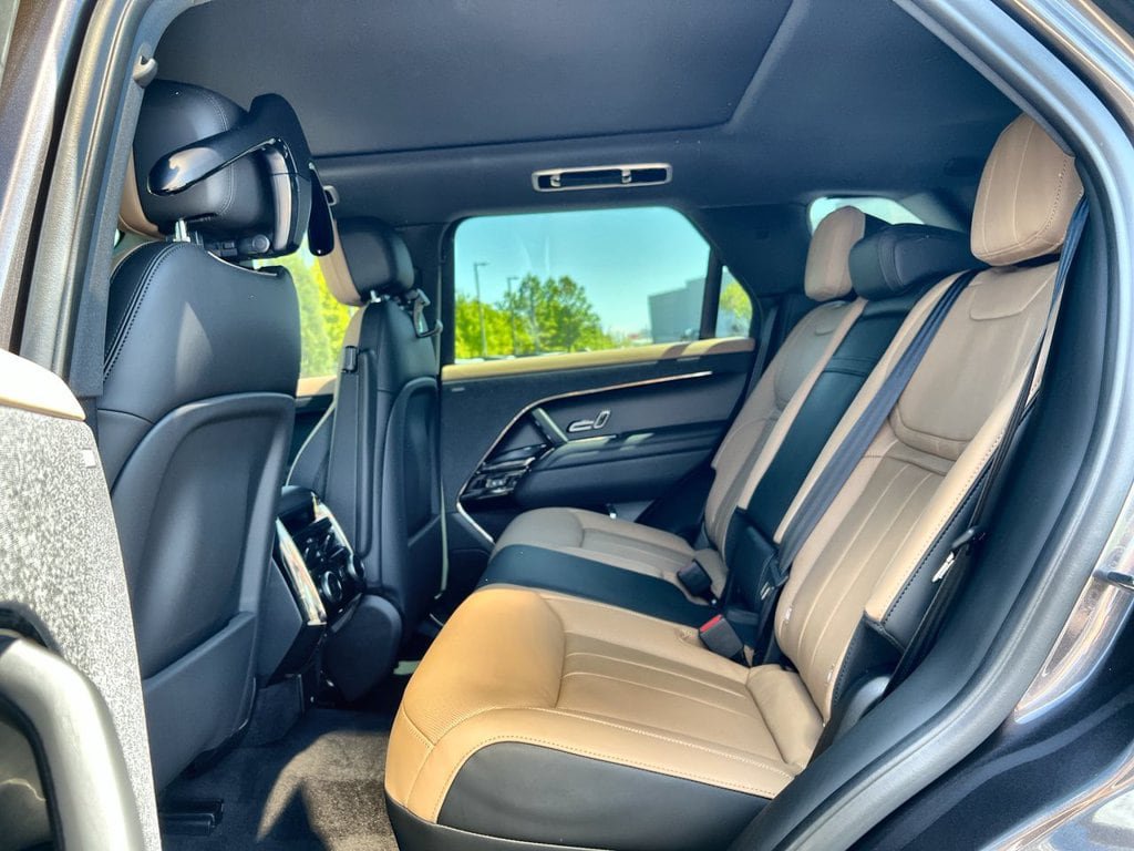 New 2027 Land Rover Range Rover Sport Dynamic SE AWD/4WD image 15