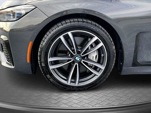 Used 2020 BMW 750i xDrive w/ Executive Package AWD/4WD image 32