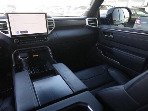 Used 2023 Toyota Tundra Platinum AWD/4WD image 25
