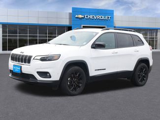 Used 2023 Jeep Cherokee Altitude Lux image 1
