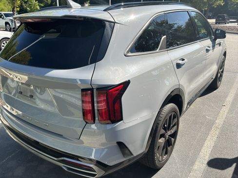 Used 2022 Kia Sorento SX AWD/4WD image 8