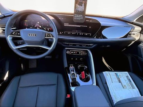 New 2025 Audi Q5 2.0T Premium image 5