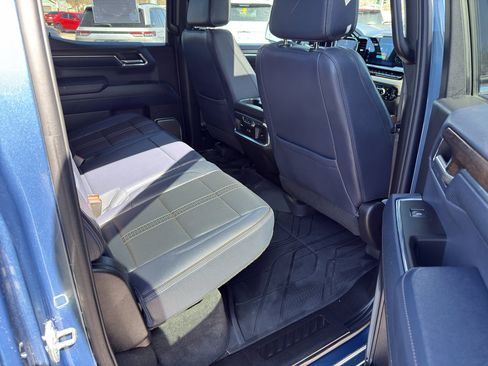 Used 2024 Chevrolet Silverado 1500 High Country image 14