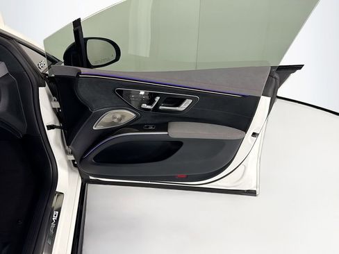 Certified 2022 Mercedes-Benz EQS AMG Base image 26
