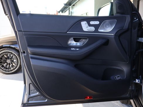 Certified 2025 Mercedes-Benz GLE 450e 4MATIC image 13