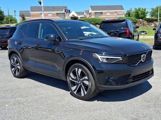 Used 2024 Volvo XC40 B5 Plus w/ Protection Package Premier AWD/4WD video 1