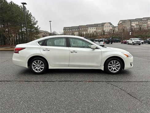Used 2014 Nissan Altima 2.5 S w/ Display Audio Package image 8