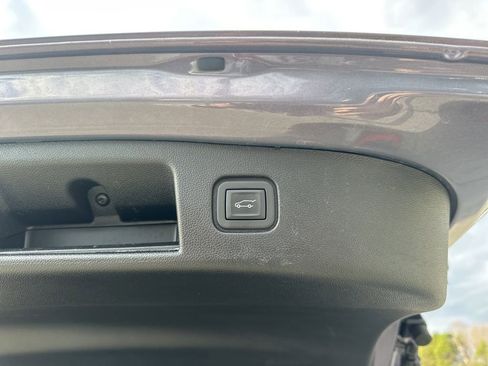 Used 2024 Chevrolet Blazer EV LT image 28