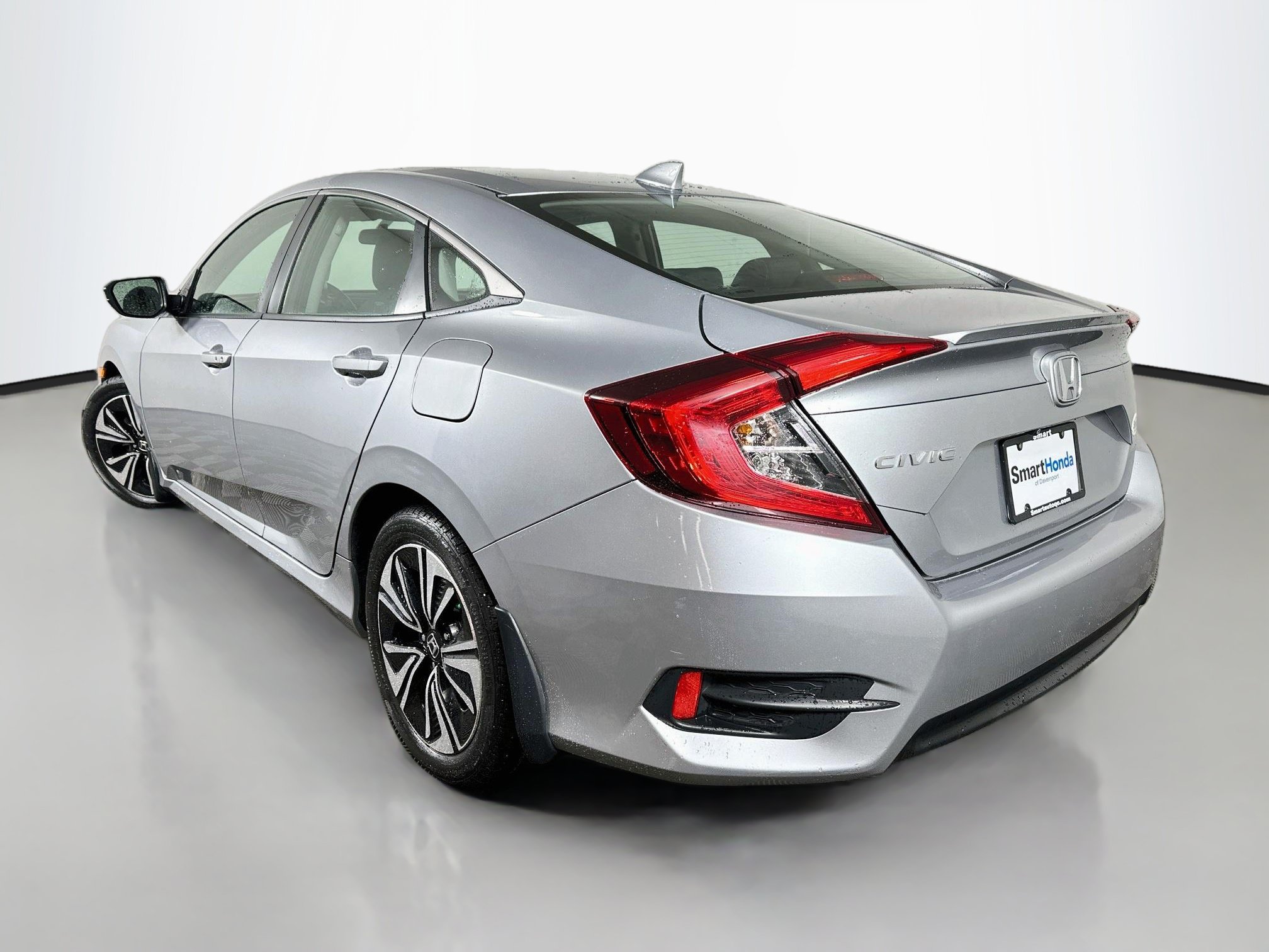 Used 2017 Honda Civic EX-T image 5