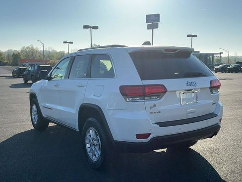 Used 2020 Jeep Grand Cherokee Laredo AWD/4WD image 10