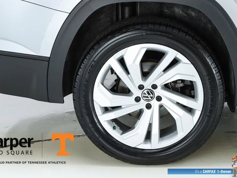 Used 2023 Volkswagen Atlas SE w/ Panoramic Sunroof Package image 53