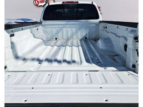 Certified 2025 Nissan Frontier SV RWD image 16