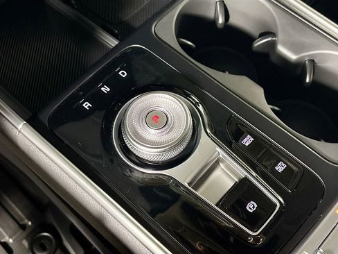 New 2026 Kia Carnival SX image 18