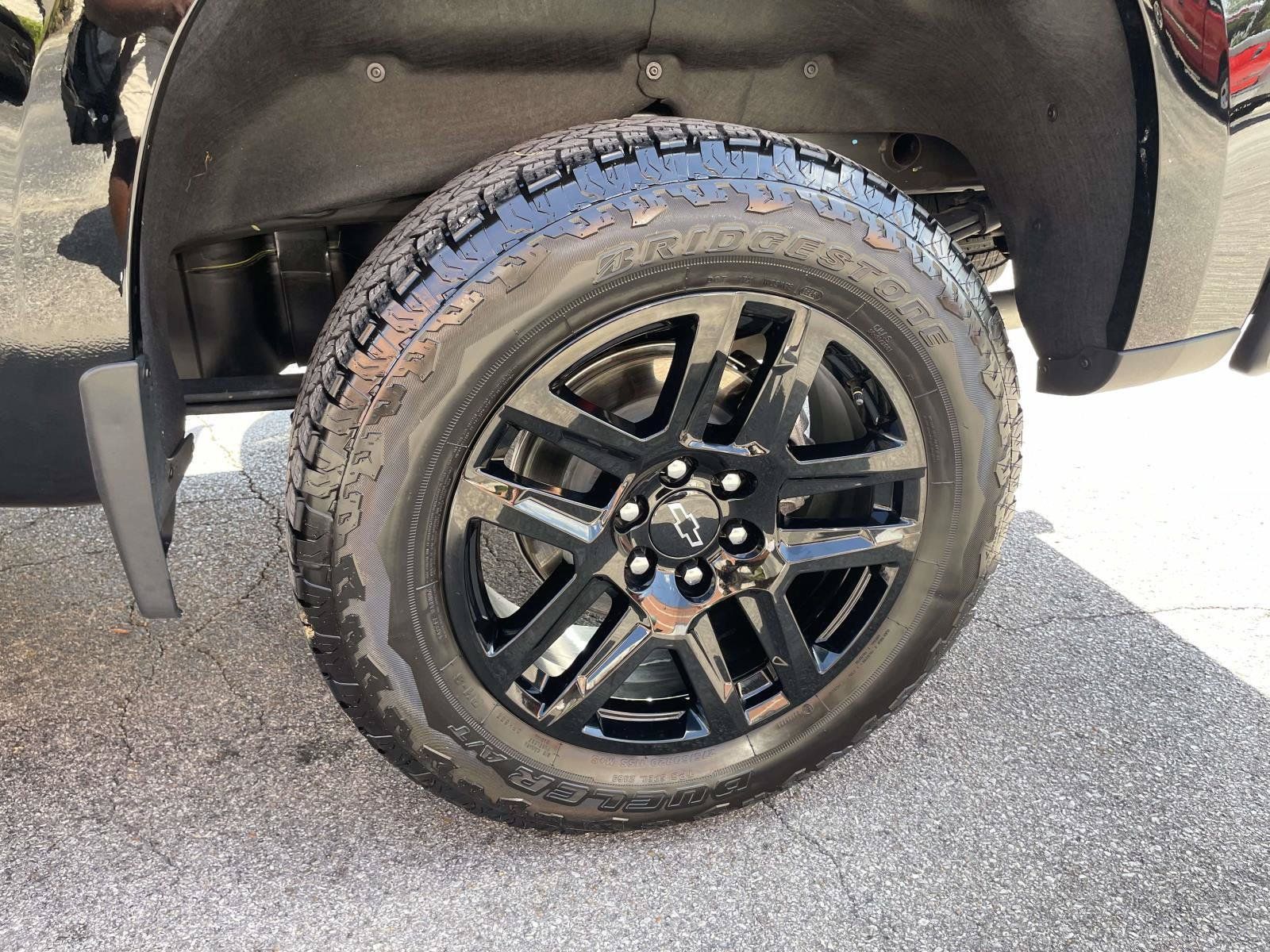 Used 2026 Chevrolet Silverado 1500 LT Trail Boss w/ LT Trail Boss Premium Package AWD/4WD image 29