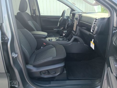 Used 2025 Ford Ranger XLT w/ Equipment Group 301A High AWD/4WD image 33