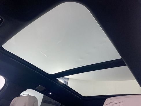 New 2026 Cadillac Vistiq Sport w/ LPO, Floor Liner Package image 20